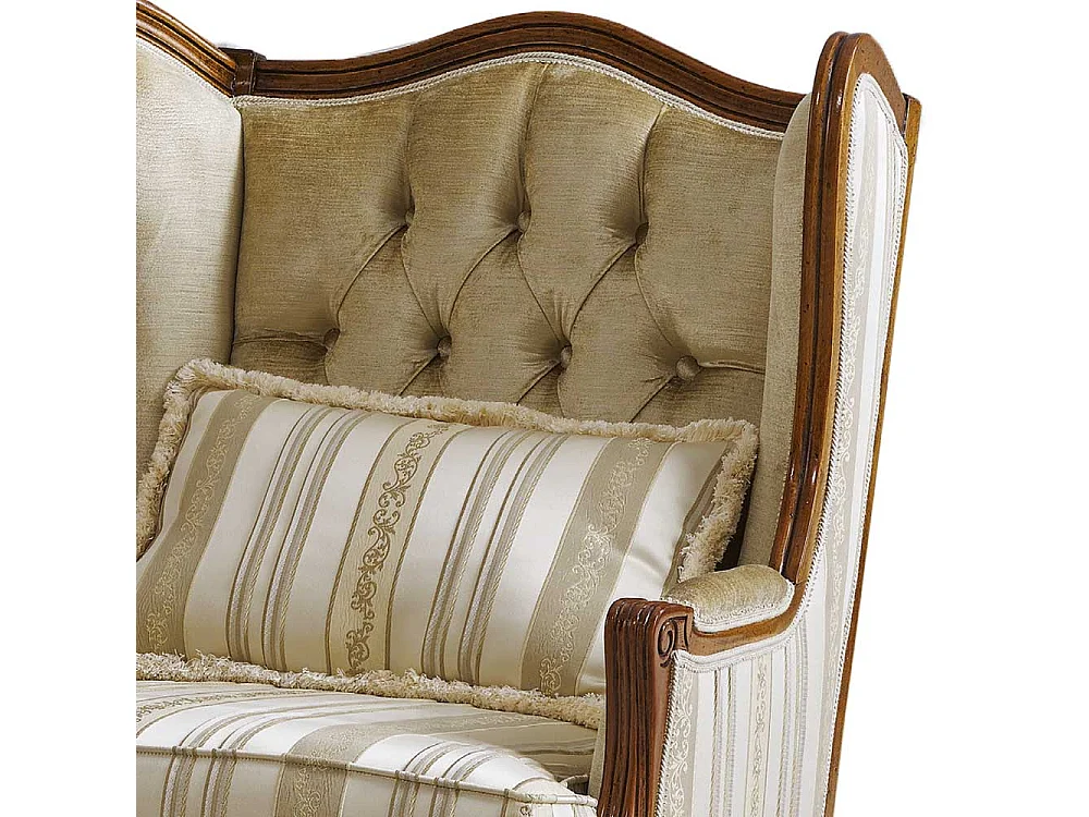 Barocker Armlehnensessel in Beige Stoff Holz Braun