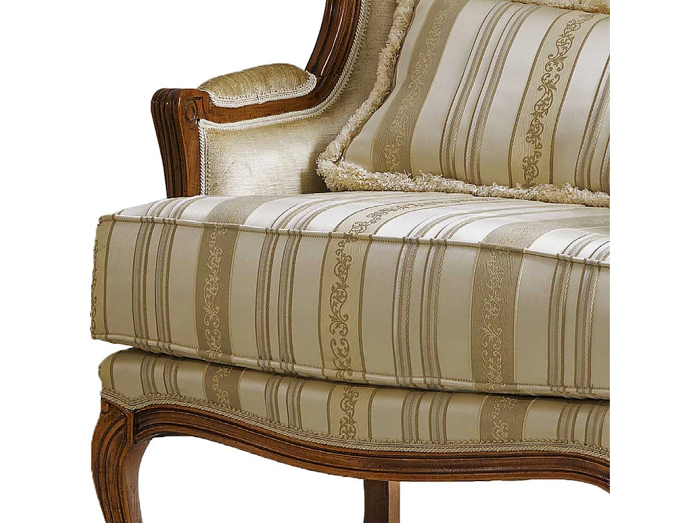 Barocker Armlehnensessel in Beige Stoff Holz Braun