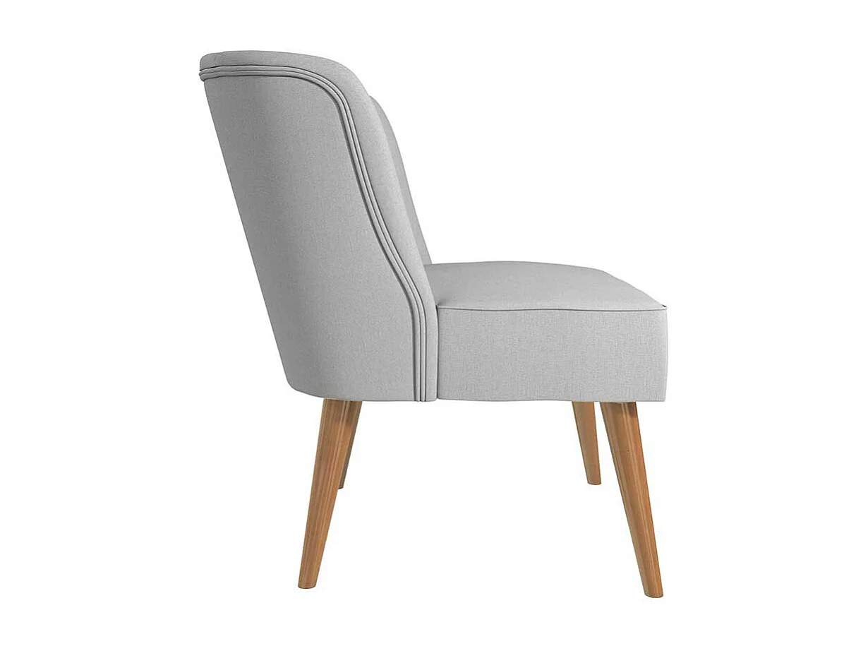 Hellgrauer Einzelsessel im Retrostil Vierfußgestell aus Holz