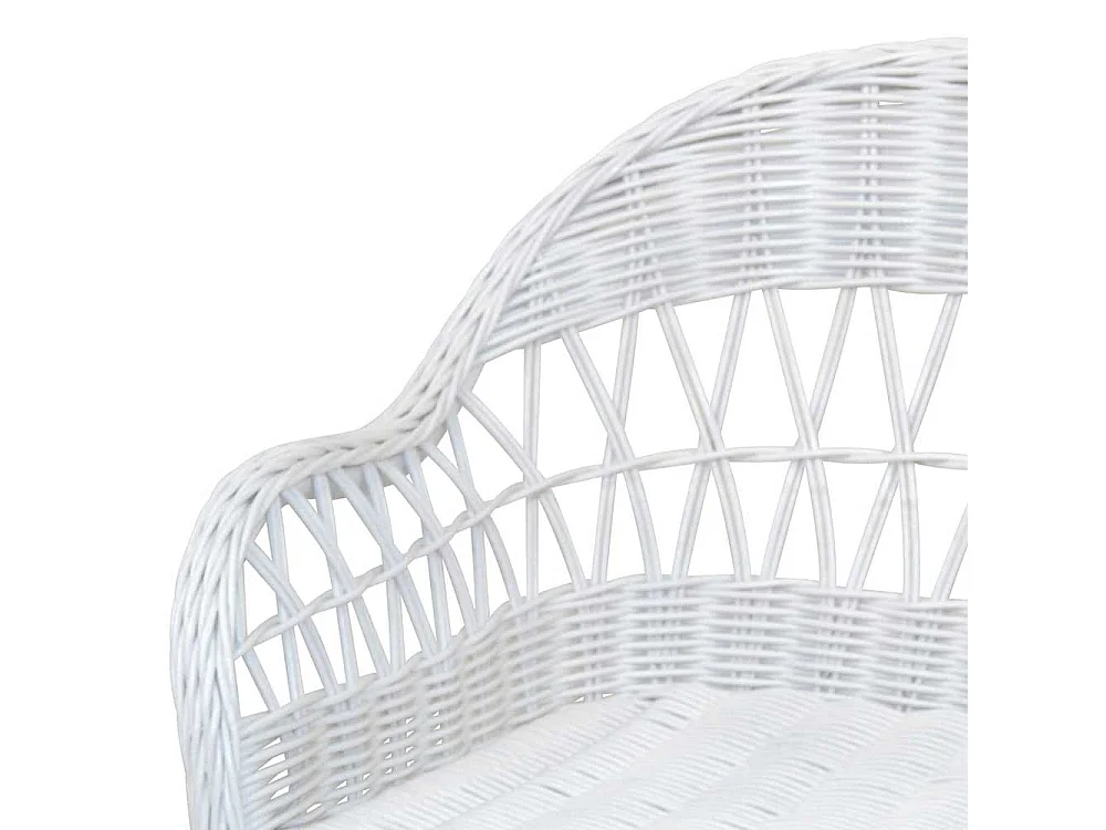 Weißer Korbsessel aus Rattan Geflecht Landhausstil