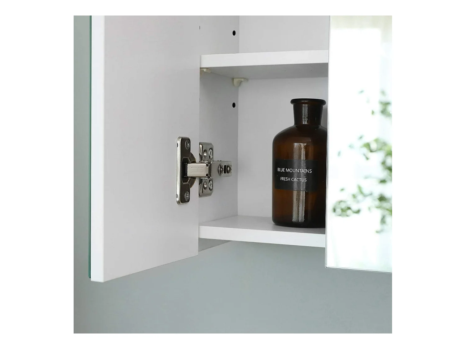 Meuble de salle de bain suspendu Valora avec trois portes miroir | MDF blanc