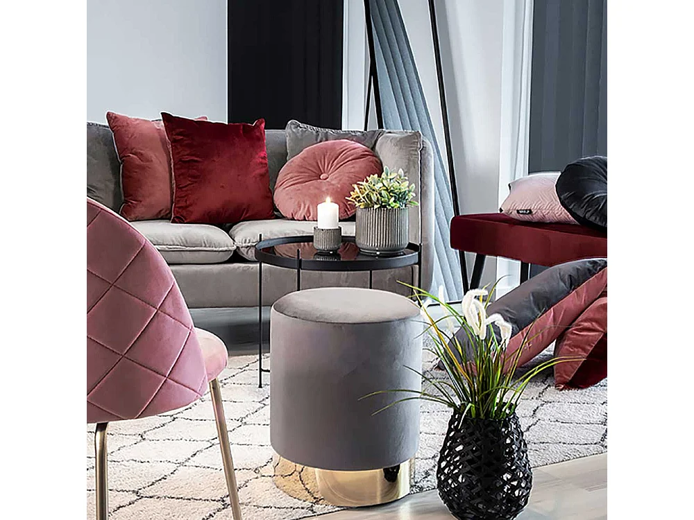 Grauer Sitzhocker aus Samt unde Stahl rund