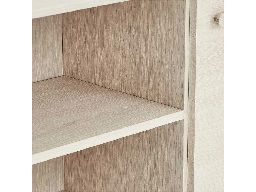 Highboard Kommode mit Holzgriffen und drei offenen Fächern