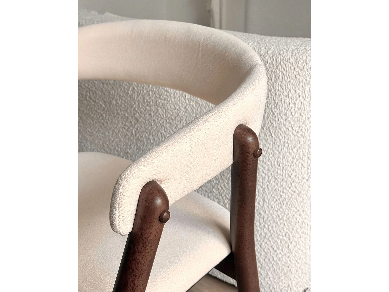 Lot de 2 chaises de salle à manger MYLO Tissu Blanc cassé/marron foncé