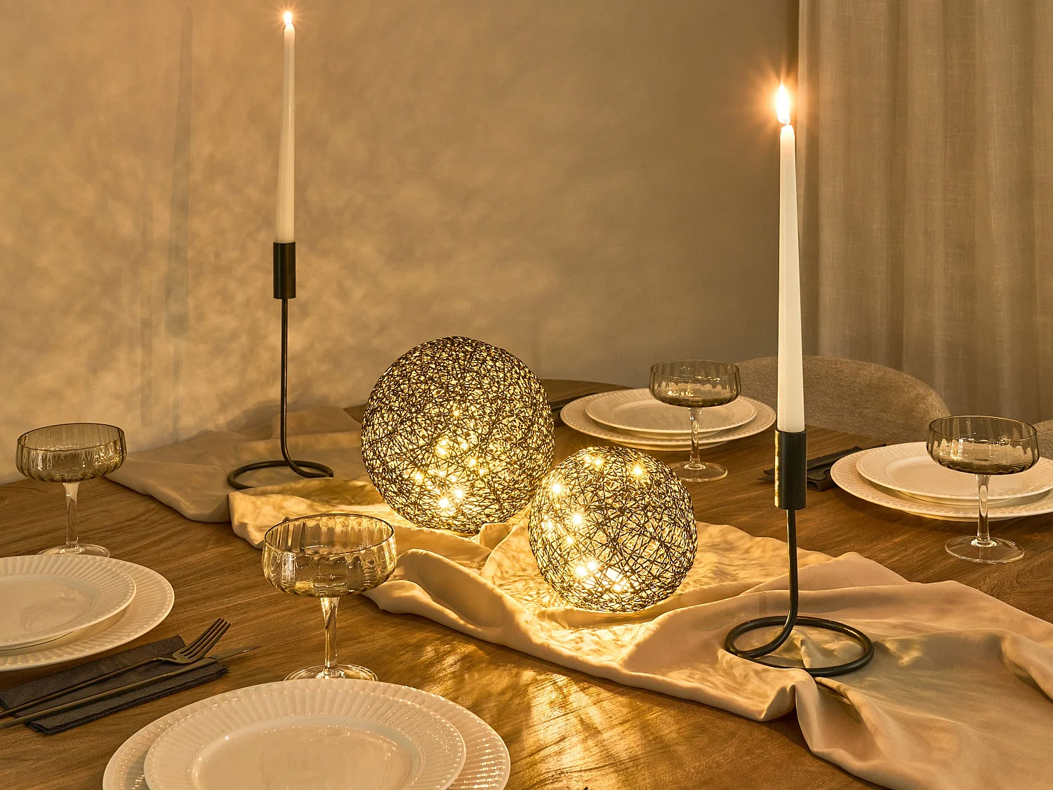 Décoration de Noël BOLMEN Boule de cristal 15/20 cm Noir