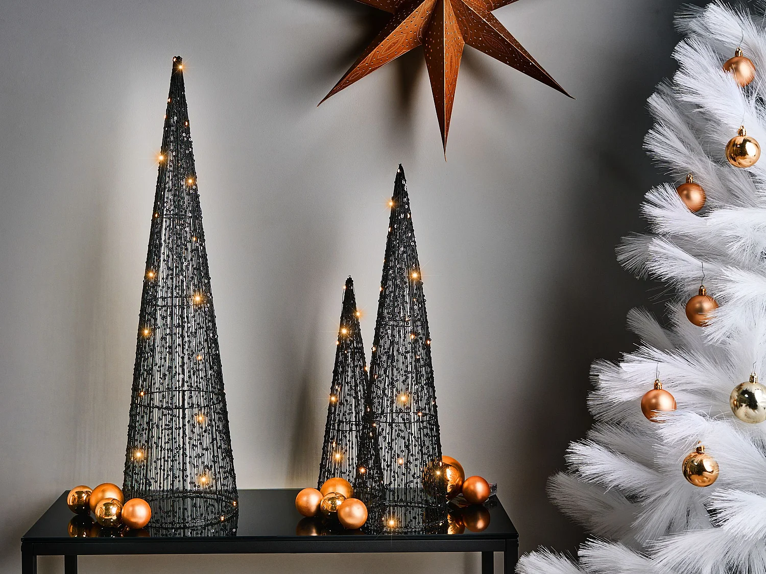 Lot de 3 décorations de Noël LED VEJLESO Arbre de Noël 40/60/80 cm Noir