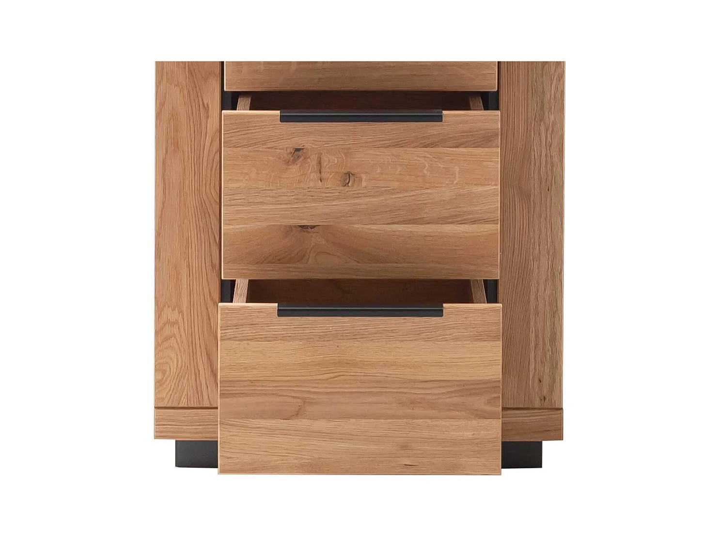 Hochkommode in Wildeichefarben aus MDF und Massivholz