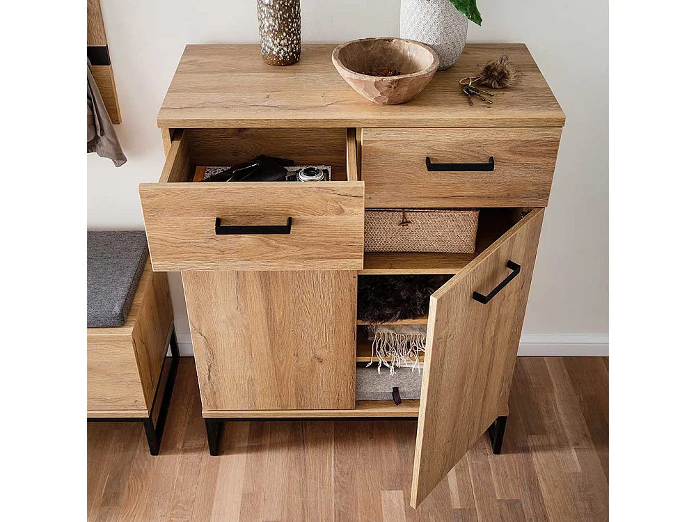 Garderobenkommode in Wildeichefarben und Schwarz Bügelgestell