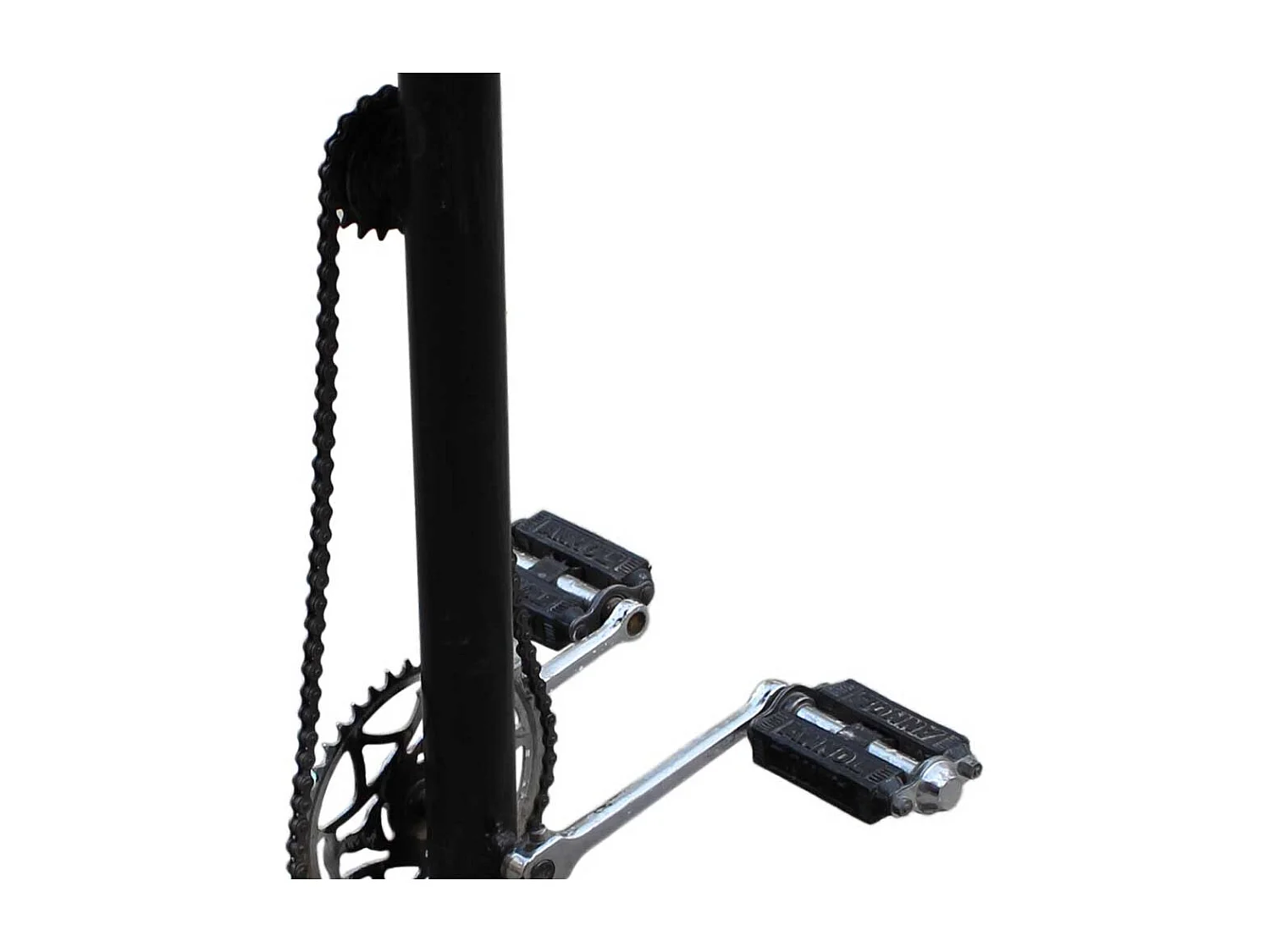 Hocker mit Fahrradkette Industriedesign