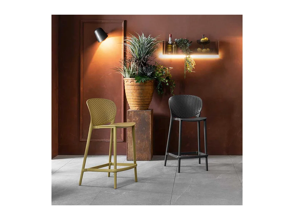 Wetterfeste Barhocker in Dunkelgrau Kunststoff (2er Set)