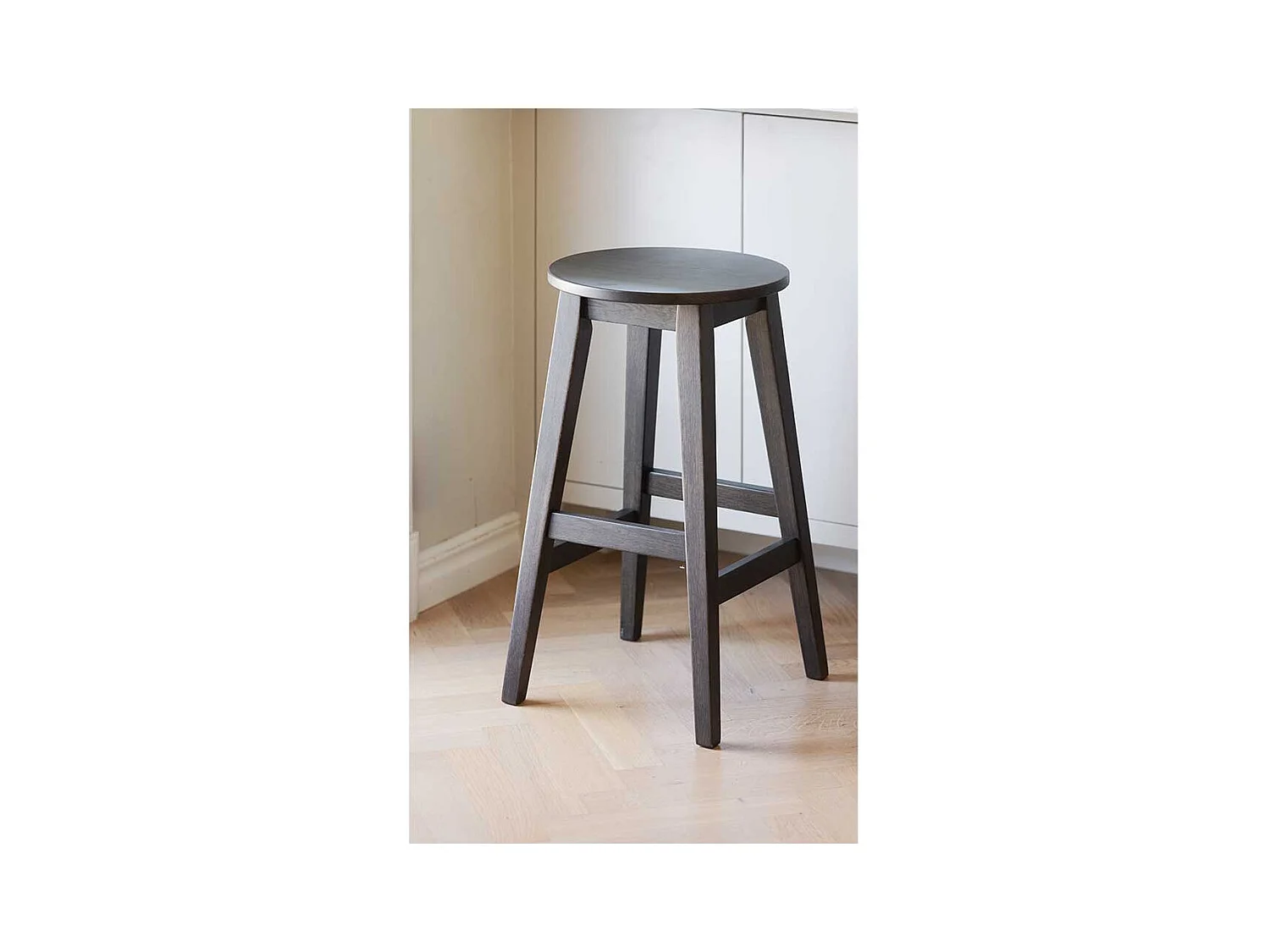 Barhocker Hocker mit Vierfußgestell aus Holz in runder Form (2er Set)