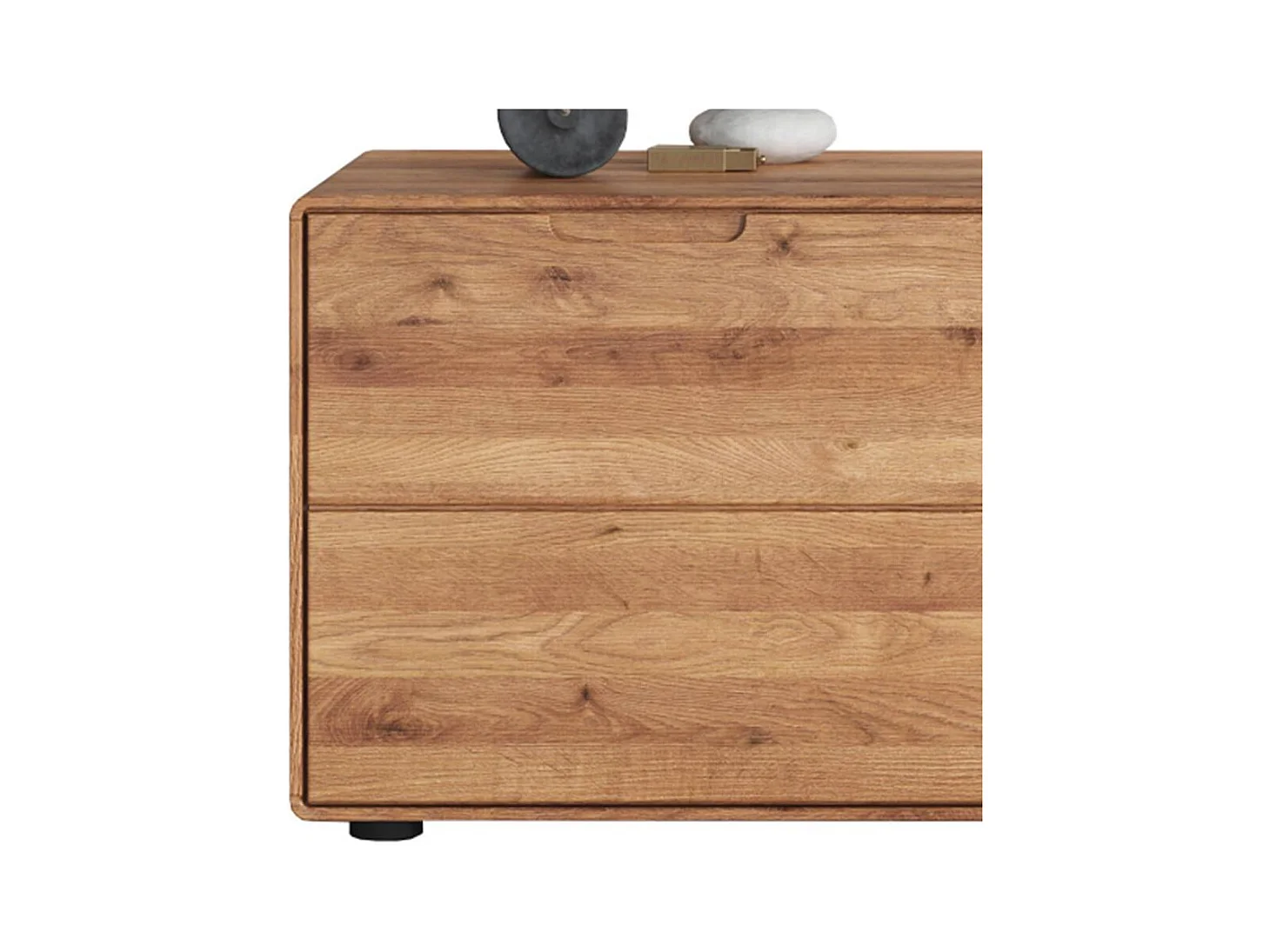 TV Board Fernsehschrank aus Massivholz in Wildeichefarben