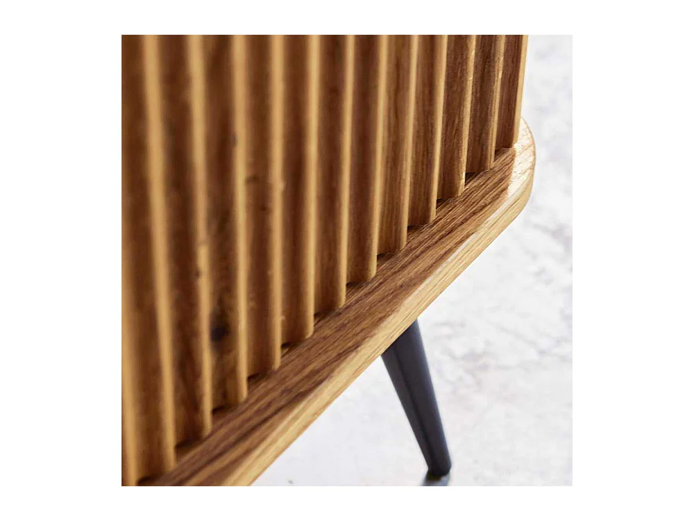 TV Sideboard Wildeiche geölt 180 cm breit Metallgriffen