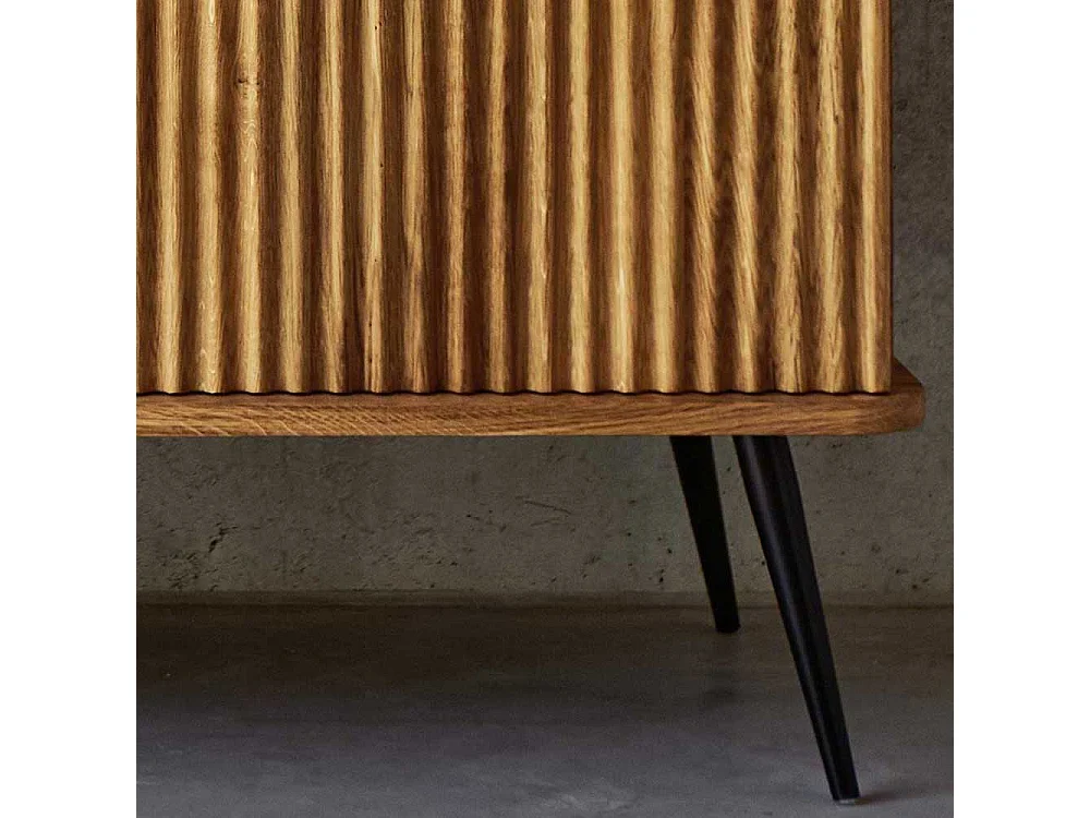 TV Sideboard Wildeiche geölt 180 cm breit Metallgriffen