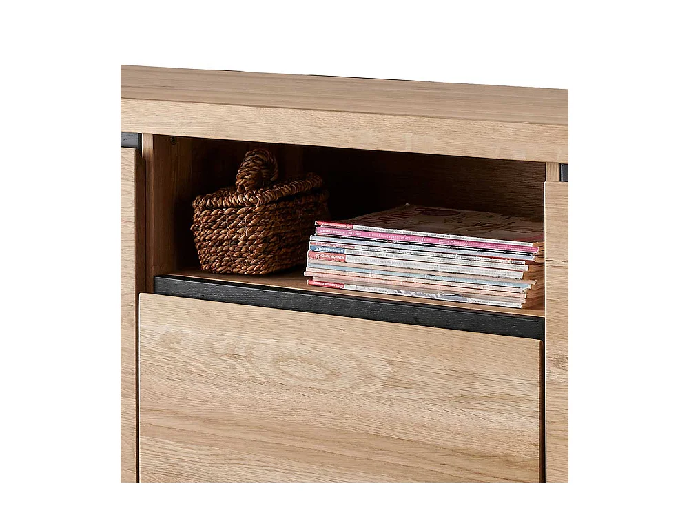 TV Board aus Wildeiche Massivholz 170 cm breit