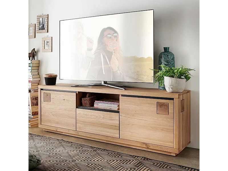 TV Board aus Wildeiche Massivholz 170 cm breit