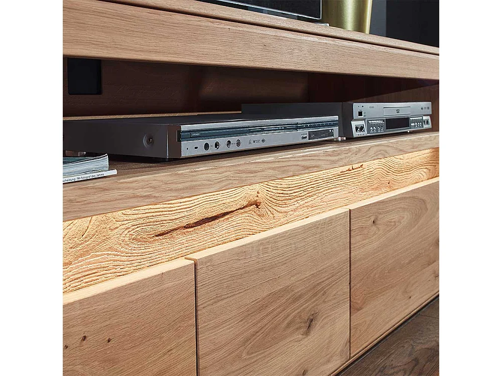 Fernsehboard aus Wildeiche Massivholz LED Beleuchtung