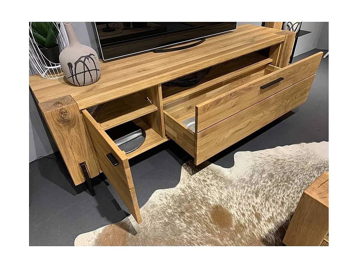 TV Board in Wildeichefarben 160 cm breit