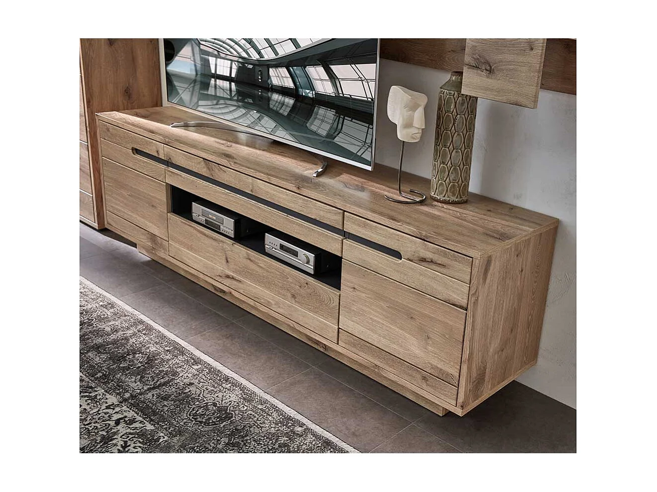 TV Möbel Holzoptik Wildeiche in modernem Design 205 cm breit