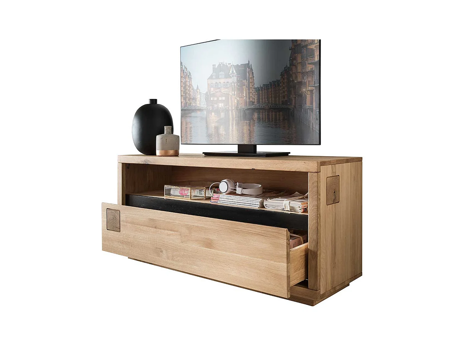 Modernes TV Lowboard aus Wildeiche Massivholz geölt