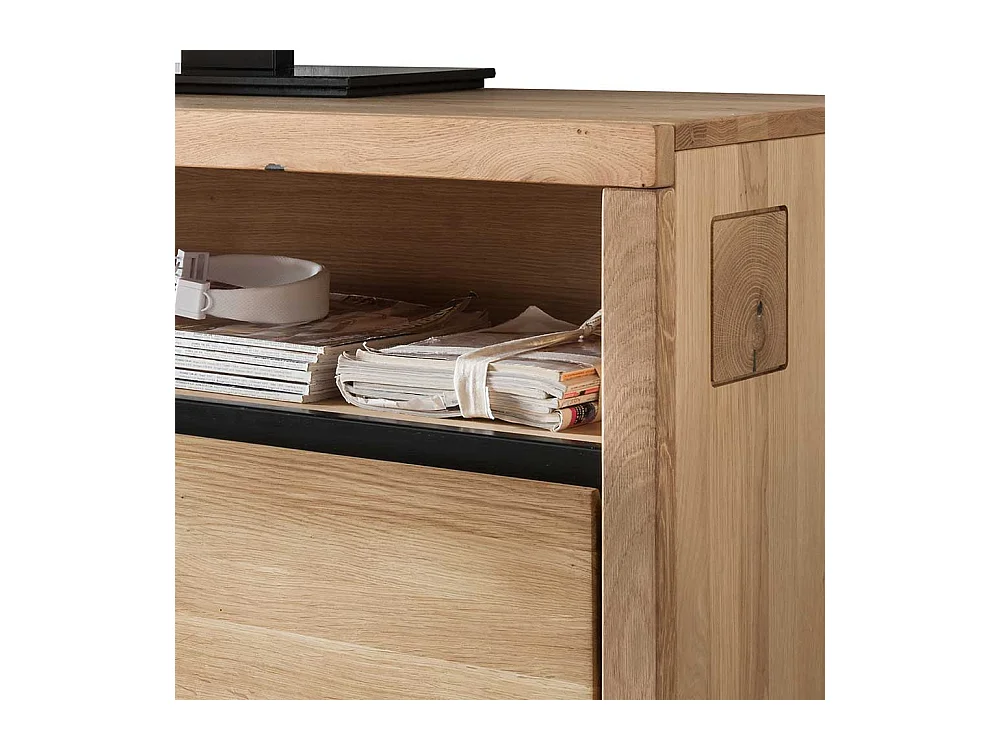 Modernes TV Lowboard aus Wildeiche Massivholz geölt