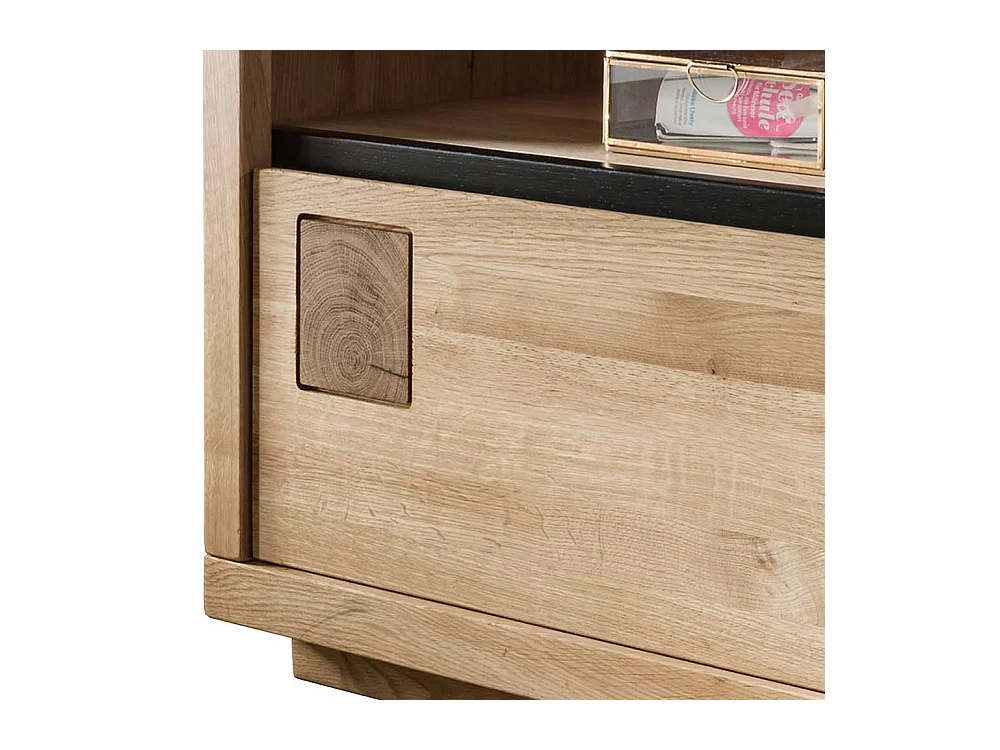 Modernes TV Lowboard aus Wildeiche Massivholz geölt