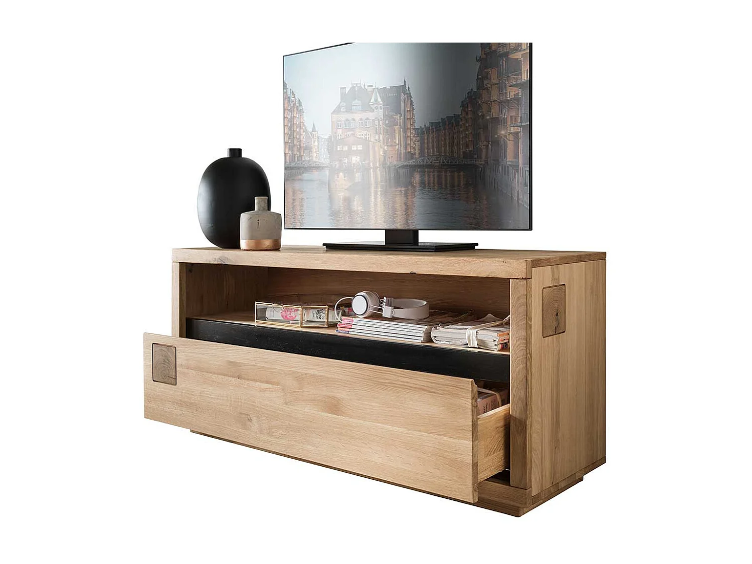 Modernes TV Lowboard aus Wildeiche Massivholz geölt