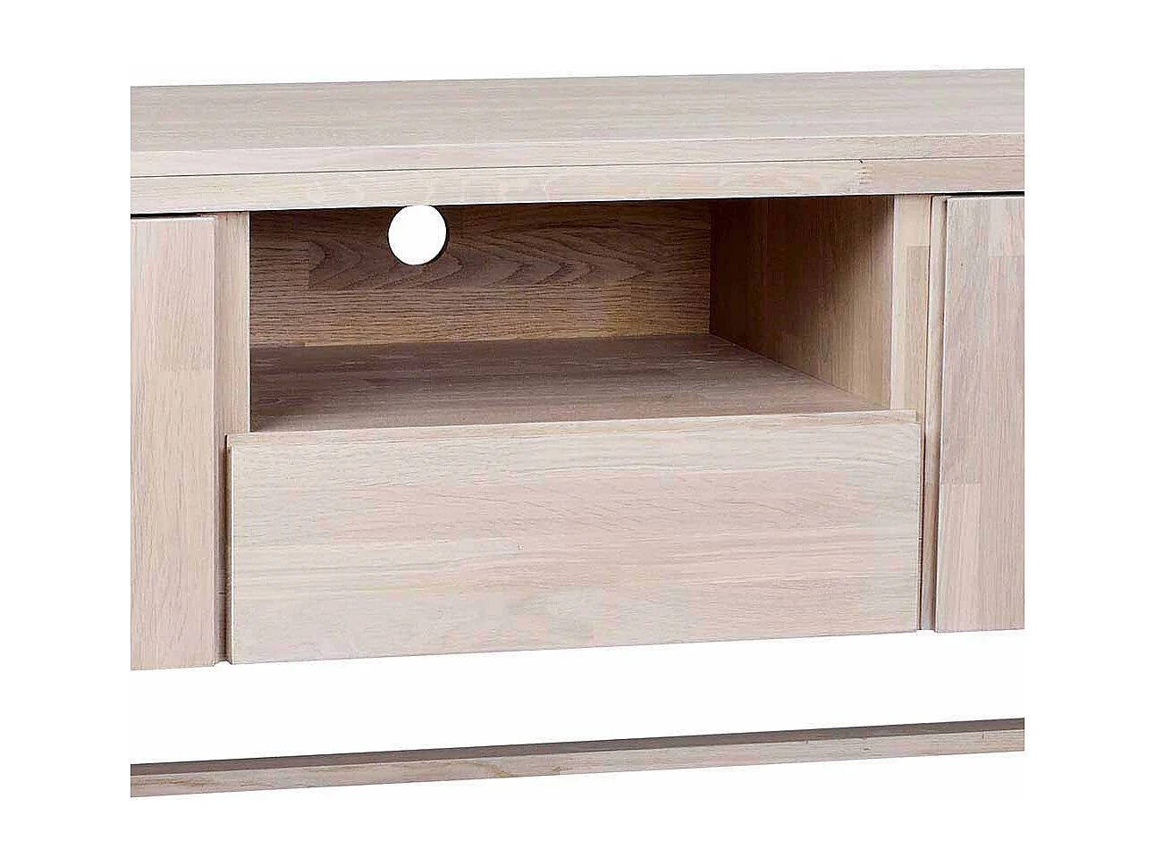 TV Board aus Eiche Massivholz White Wash geölt und gebürstet