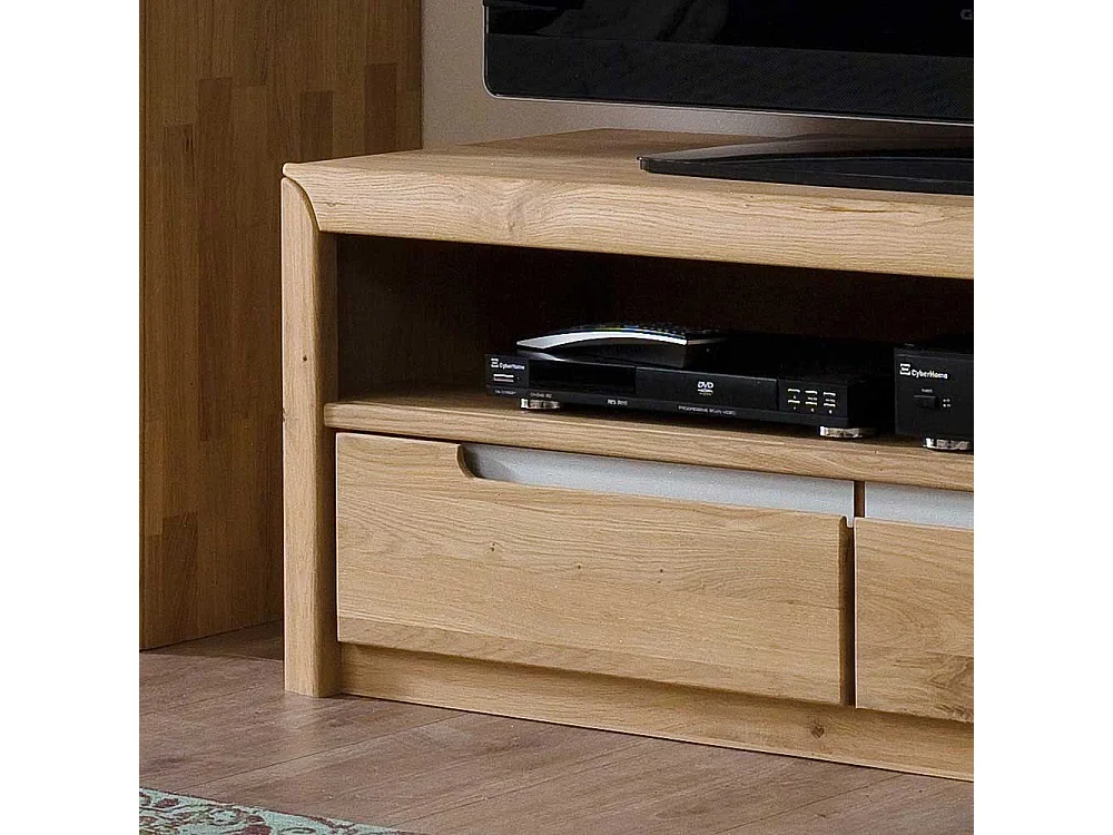 TV Board aus Wildeiche Bianco geölt und gewachst