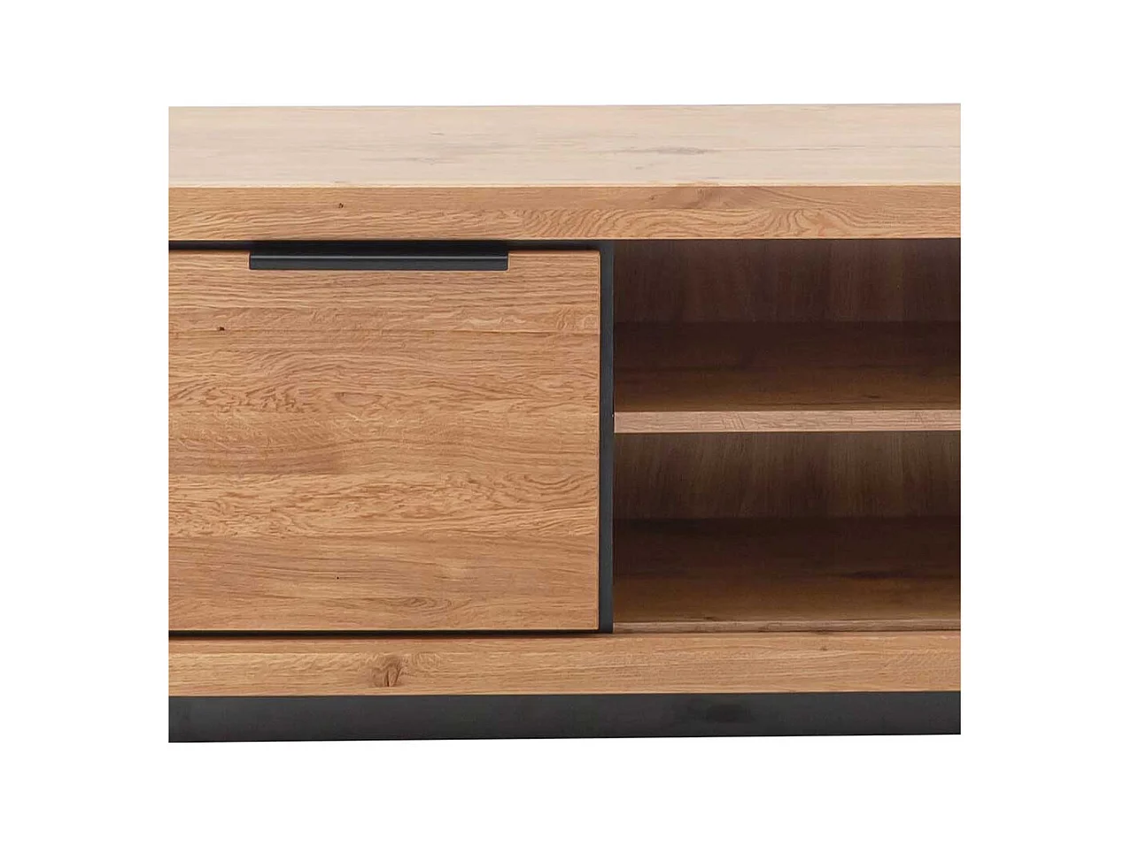 TV Board in Wildeichefarben MDF und Massivholz