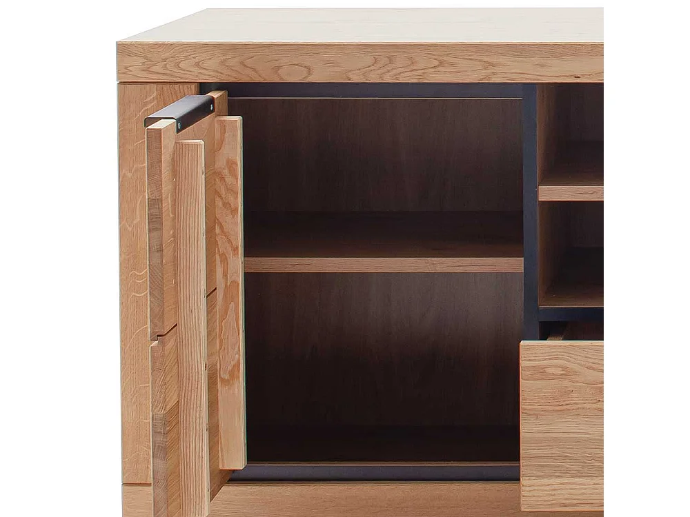 TV Lowboard aus MDF und Massivholz Metallgriffen