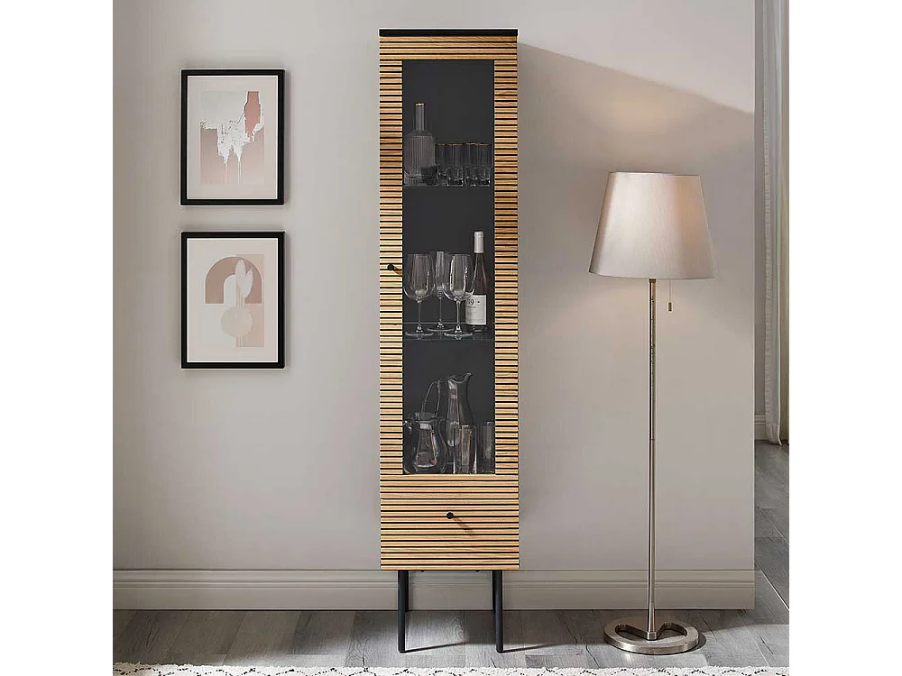 Schrank Vitrine schmal im Skandi Design einer Schublade