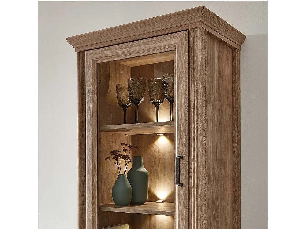 Vitrinenschrank mit LED Beleuchtung Landhausstil