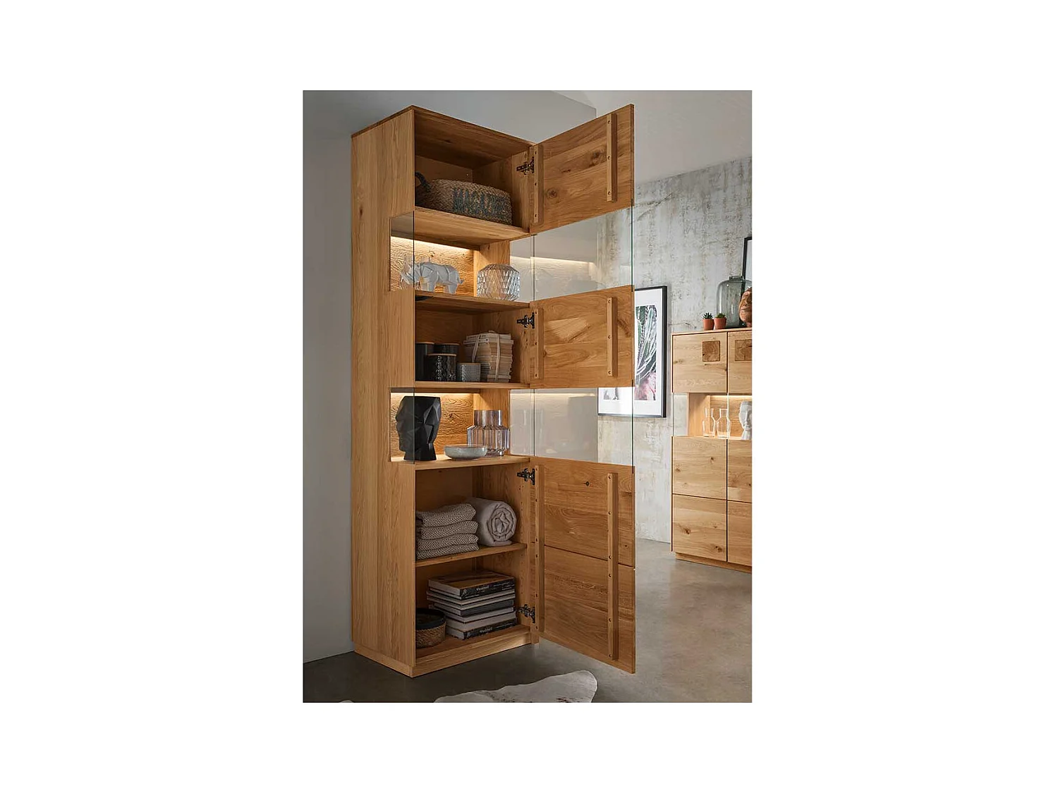 Esszimmer Vitrine Wildeiche geölt modernem Design