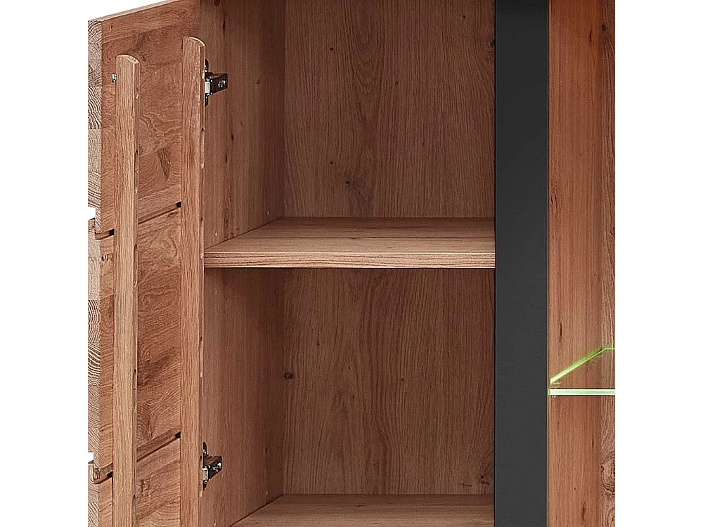 Moderner Vitrinenschrank in Eschefarben Wildeichefarben