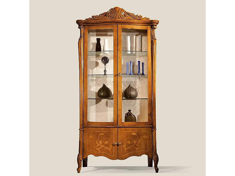 Barocke Esszimmer Vitrine in Nussbaumfarben Glastüren