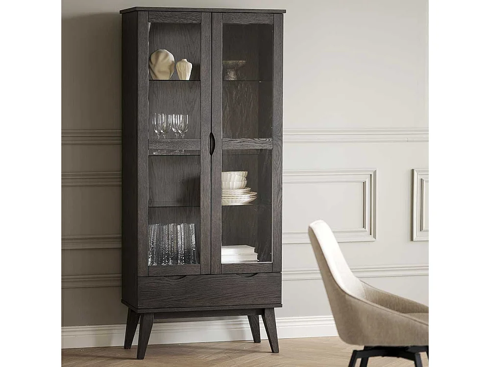 Skandi Vitrine in Eiche Dunkelbraun zwei Glastüren und einer Schublade