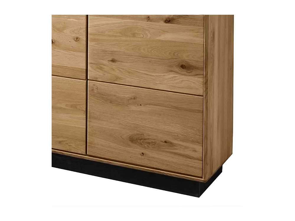 Moderne Vitrine aus Wildeiche und Eiche Massivholz 2 Türen