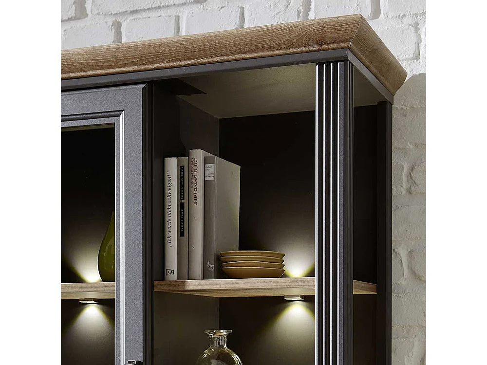 Landhaus Vitrine in Dunkelgrau und Eichefarben LED Beleuchtung