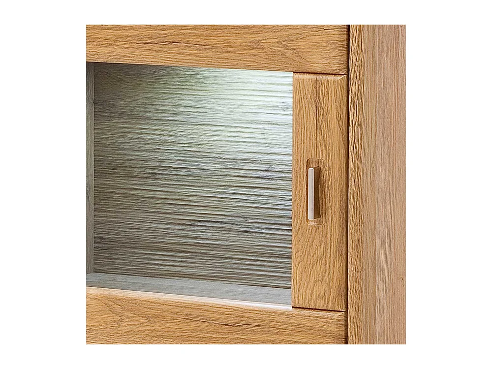 Schrank Vitrine in Wildeichefarben Landhaus Design