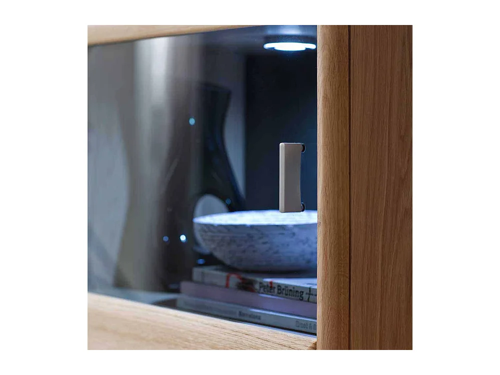 Wohnzimmervitrine aus Eiche hell geölt LED Beleuchtung