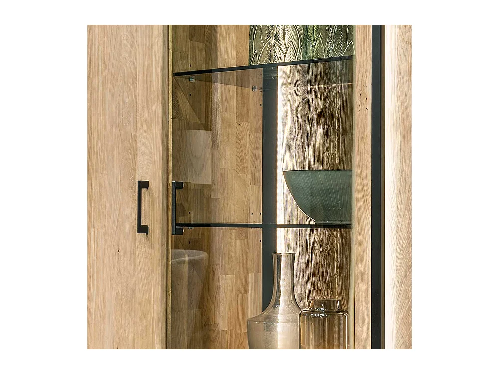 XL Wohnzimmervitrine in Asteichefarben Massivholz und Glas