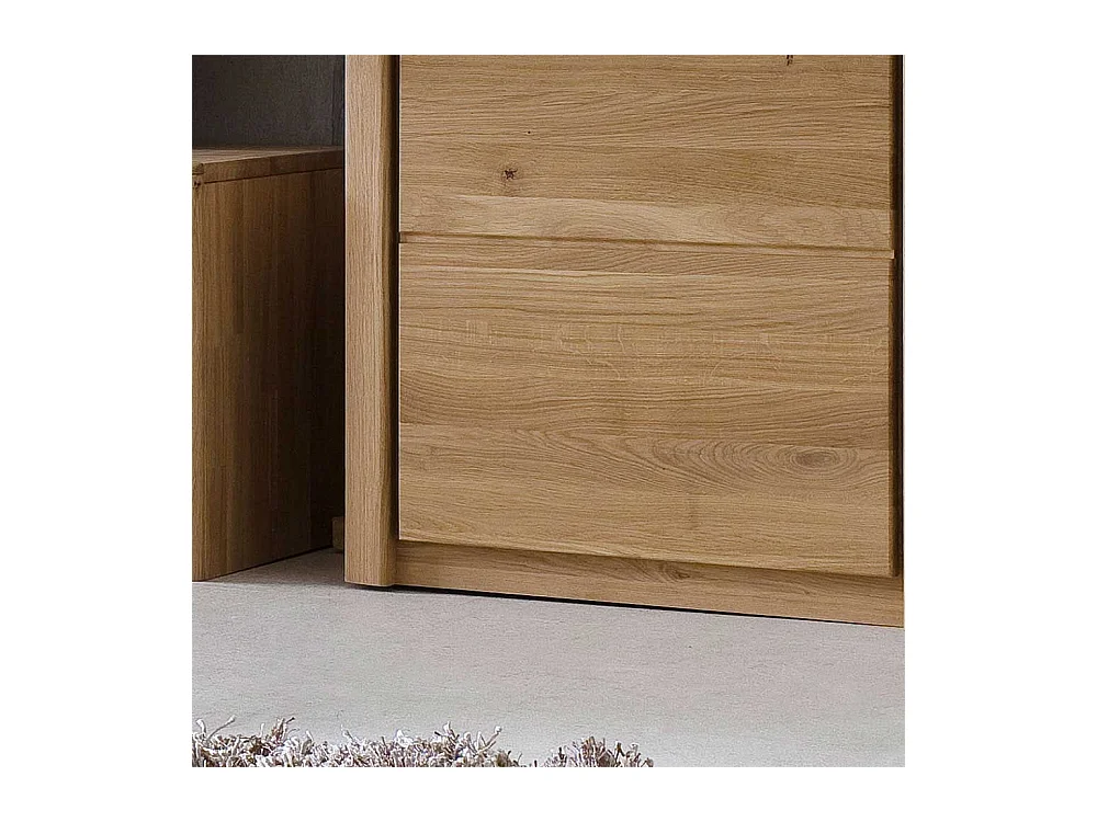 Wohnzimmervitrine aus Wildeiche Massivholz Bianco geölt