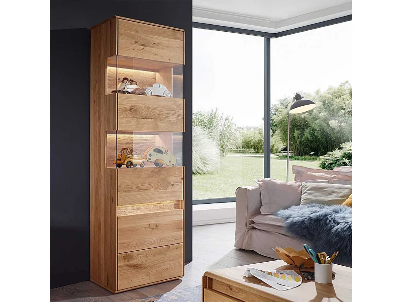 Wohnzimmervitrine aus Wildeiche Massivholz LED Beleuchtung