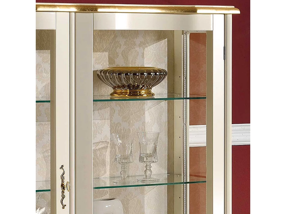 Esszimmervitrine im Barockstil Weiß und Goldfarben verziert