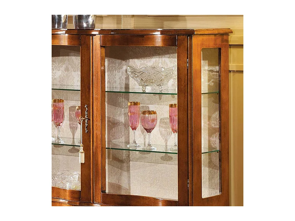 Standvitrine mit Nussbaum furniert Barock Design