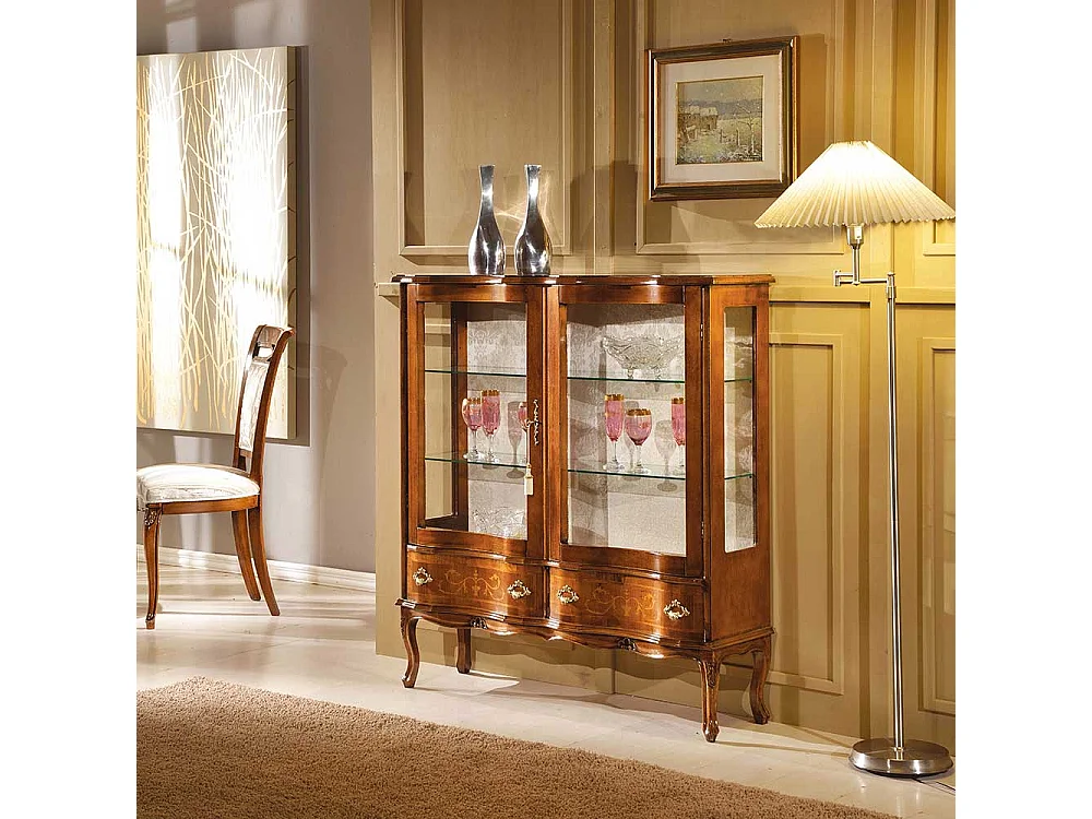 Standvitrine mit Nussbaum furniert Barock Design