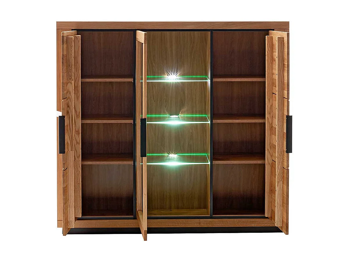 Esszimmervitrine in Wildeichefarben teilmassiver Oberfläche