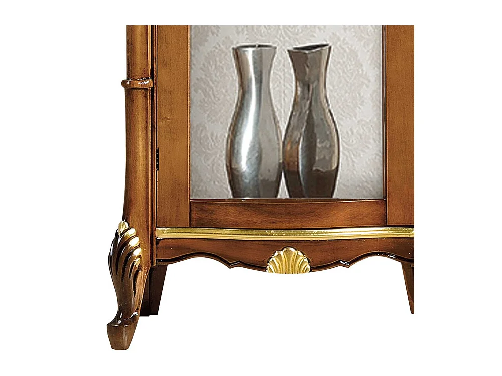 Wohnzimmervitrine in Nussbaumfarben und Weiß italienischen Stil