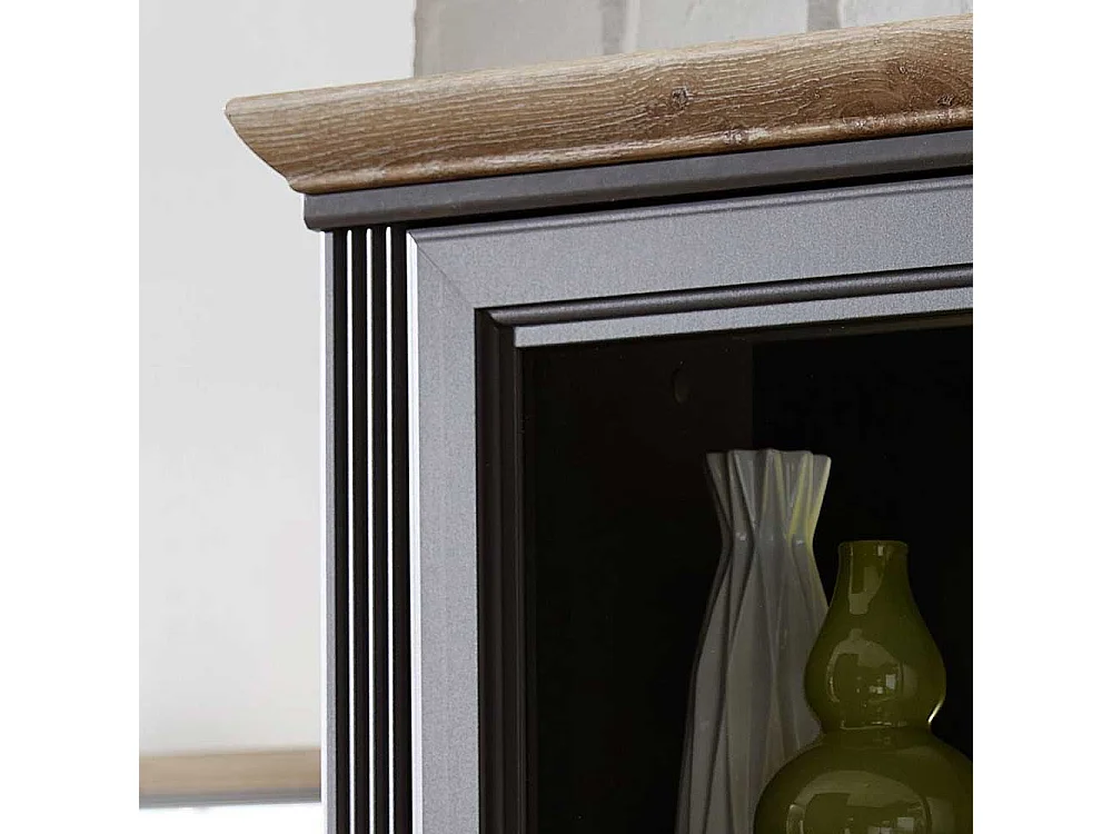 Wohnzimmervitrine im Landhausstil Dunkelgrau und Eichefarben